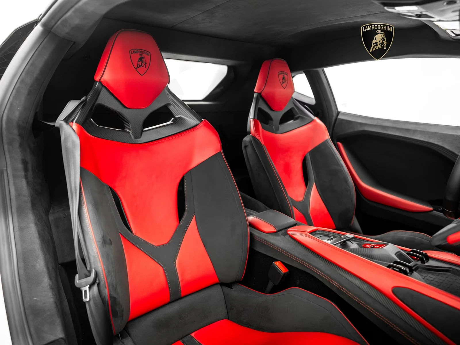 Lamborghini Temerario V8/4WD/LIFT/FULL CARBON/SONUS/360/MATRIX/ | Mobile.bg � ����������� 8