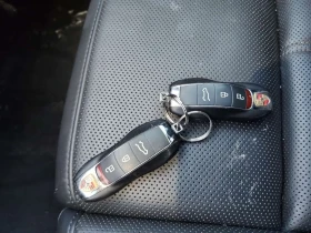 Porsche Macan AWD | ACC | PANO | 2 КЛЮЧА | CARFAX - 33100 € / 64737.97 лв. - 30304513 8