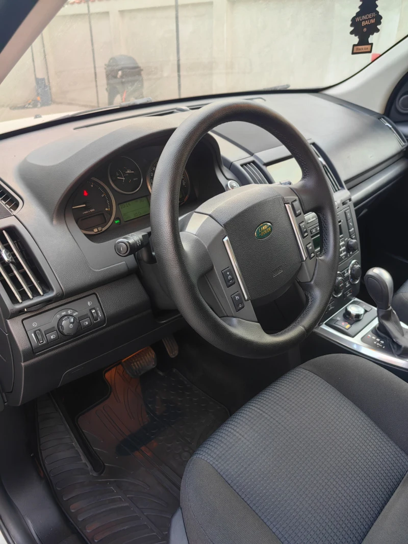 Land Rover Freelander 2.2 Td4 190 кс Автомат 4х4, снимка 8 - Автомобили и джипове - 47069831