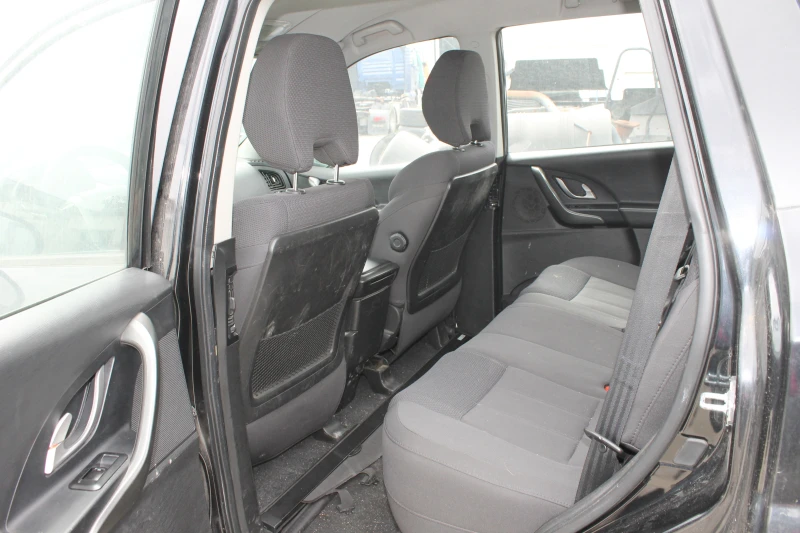 Mahindra XUV 500 ИТАЛИЯ, НА ЧАСТИ, НОВ ВНОС, снимка 6 - Автомобили и джипове - 49751333