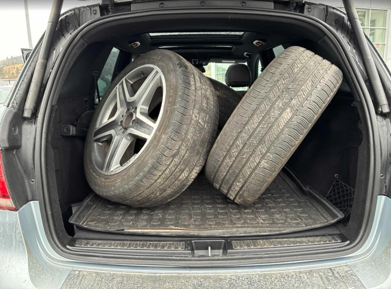 Mercedes-Benz GLE 350 видео на двигателя, снимка 12 - Автомобили и джипове - 52773028