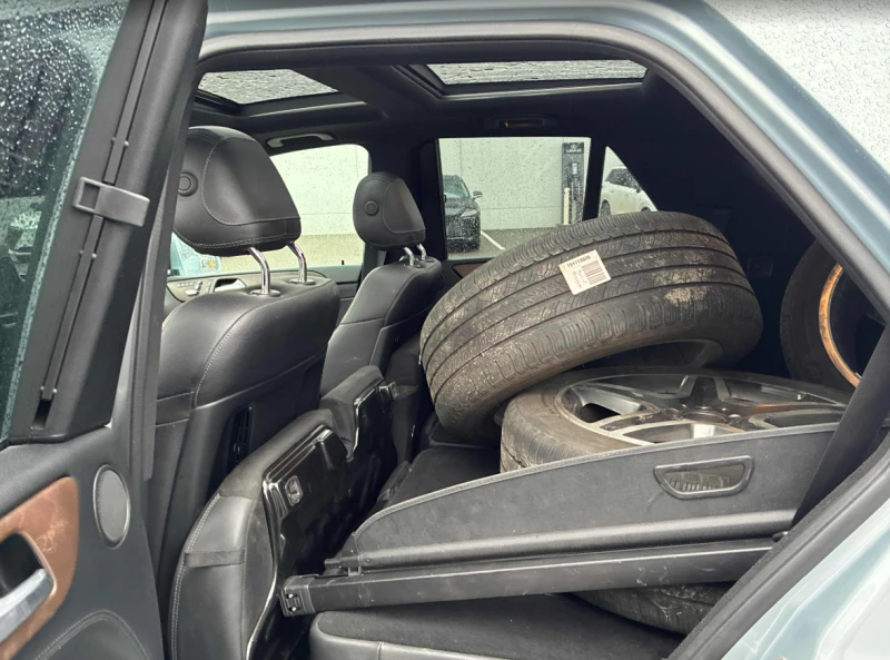 Mercedes-Benz GLE 350 видео на двигателя, снимка 9 - Автомобили и джипове - 52773028