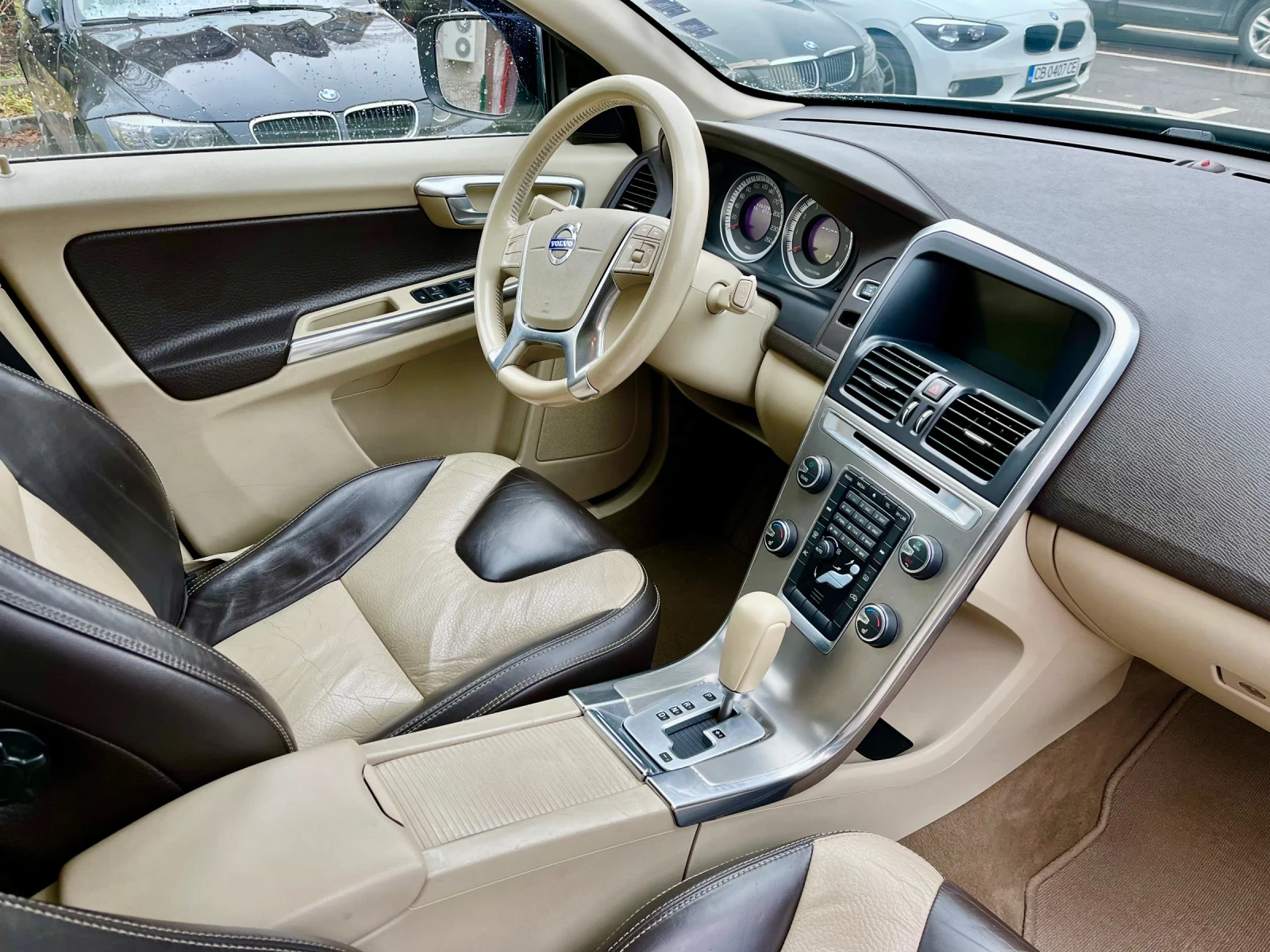 Volvo XC60 AWD - 3.2L | Mobile.bg   12