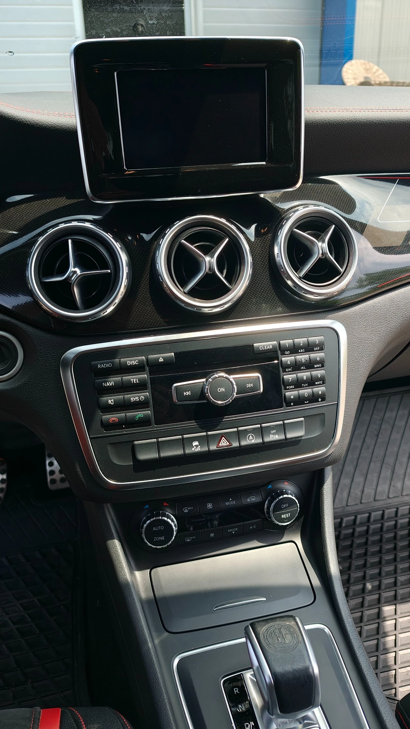 Mercedes-Benz GLA 45 AMG Renntech GLA 50RS - изображение 8