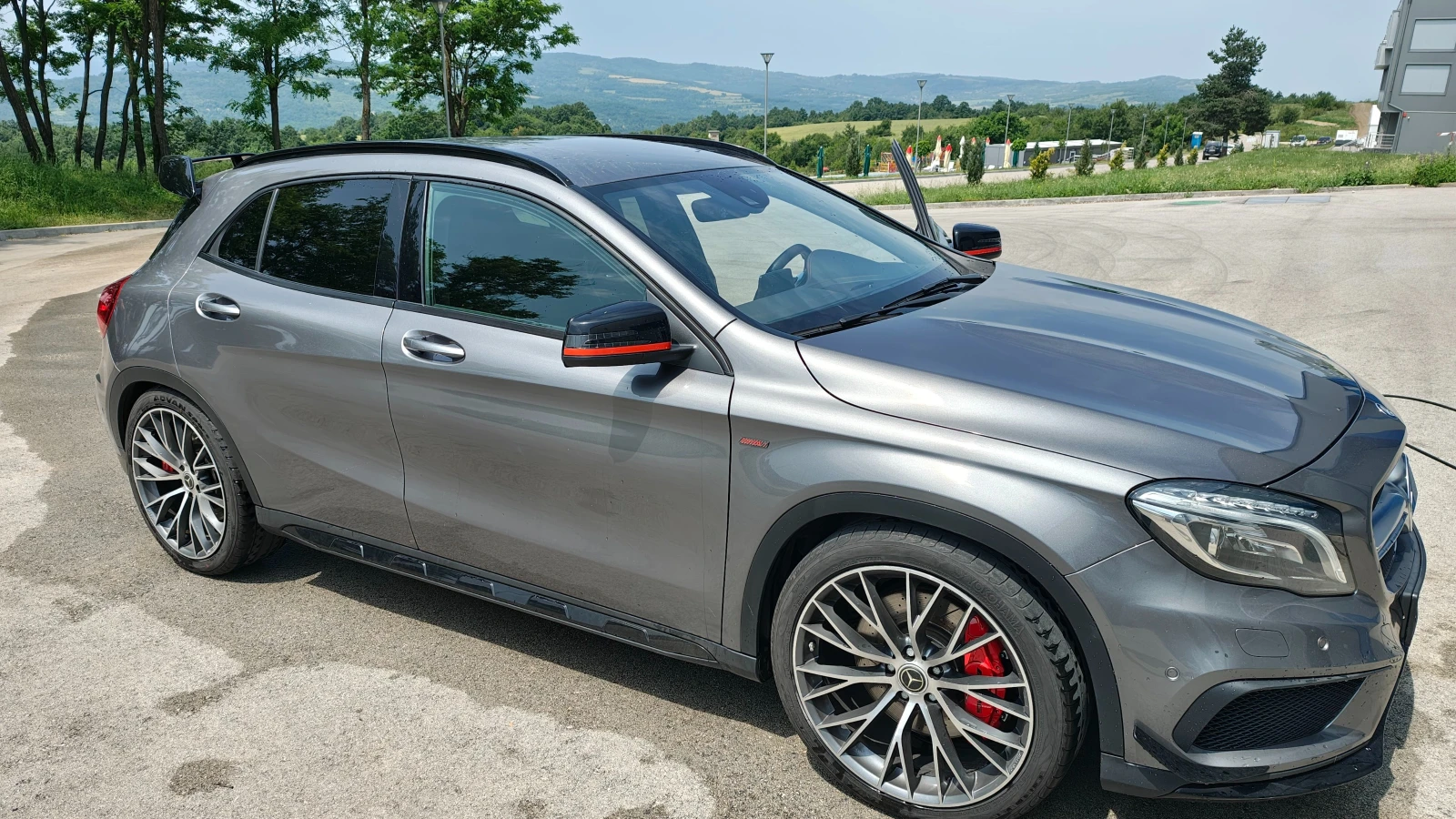 Mercedes-Benz GLA 45 AMG Renntech GLA 50RS - изображение 9