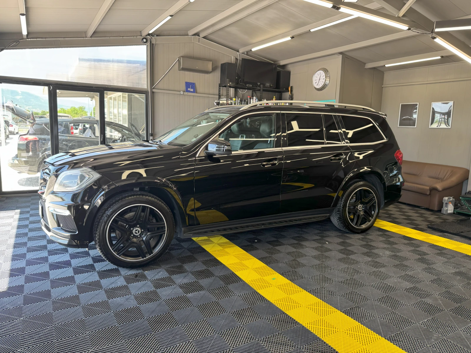 Mercedes-Benz GL 350 - изображение 2