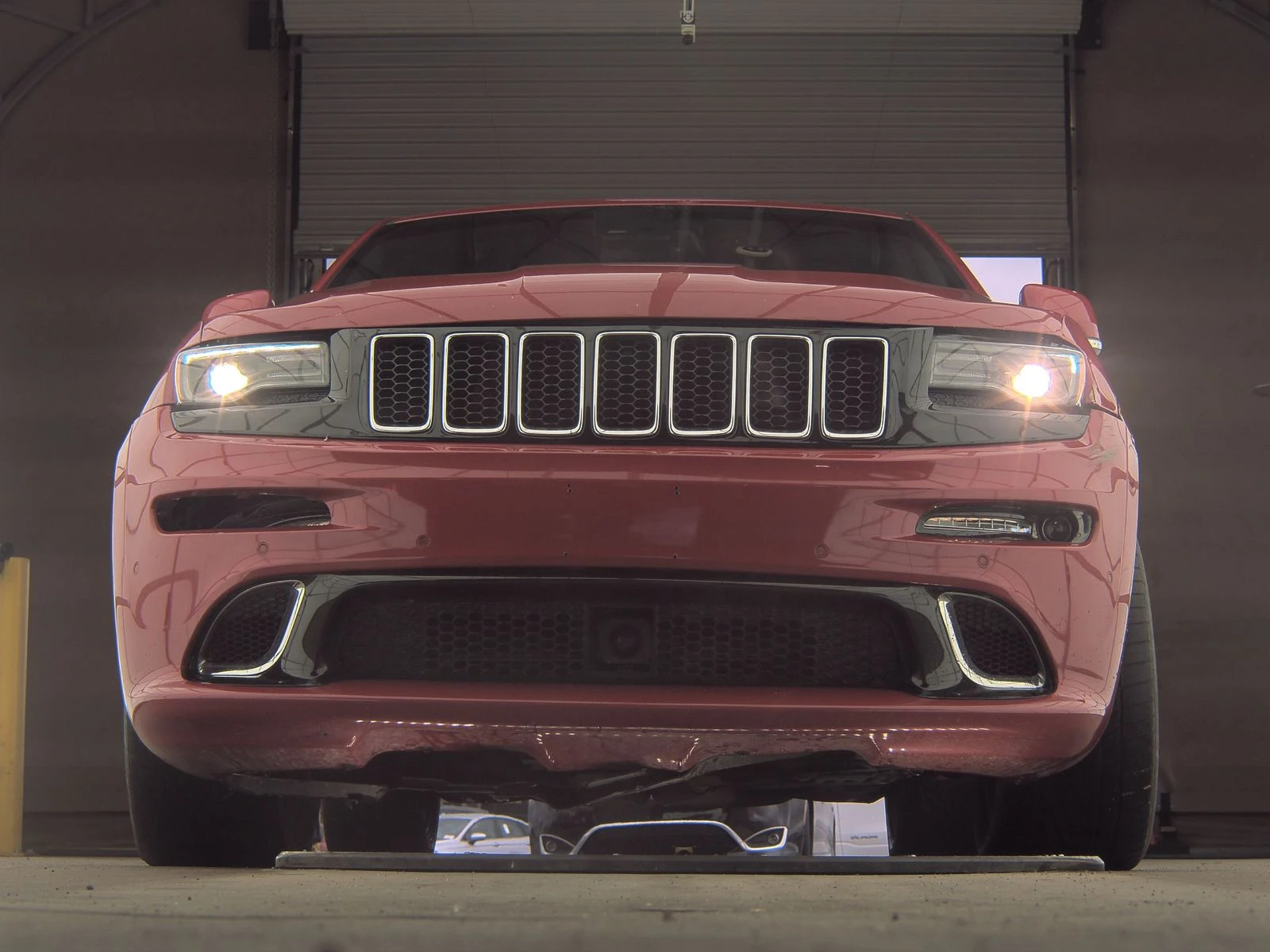 Jeep Grand cherokee SRT 4WD - изображение 3