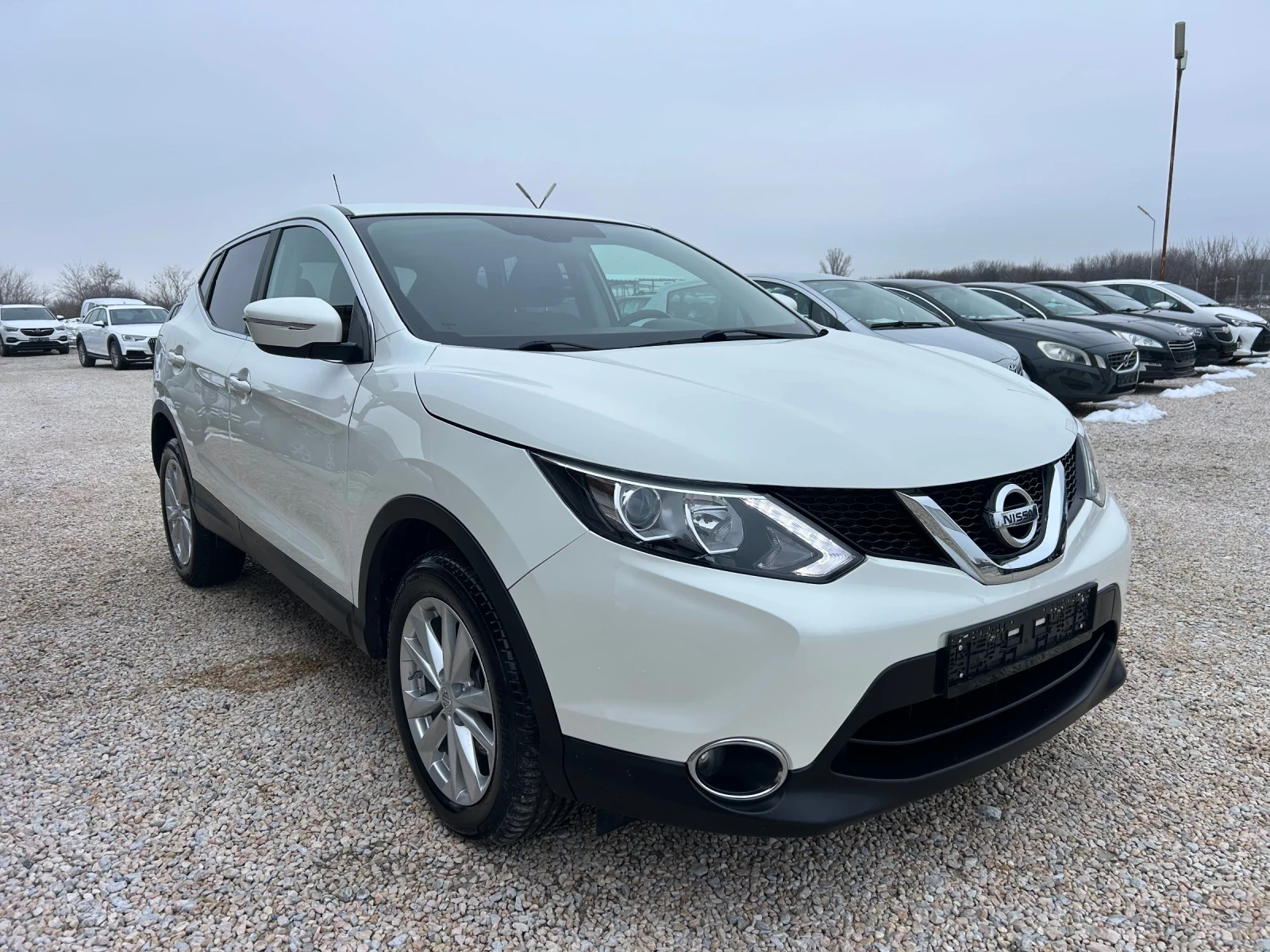 Nissan Qashqai * 1.5Dci* 110к.с* NAVI* KAMERA* LED*  - изображение 2