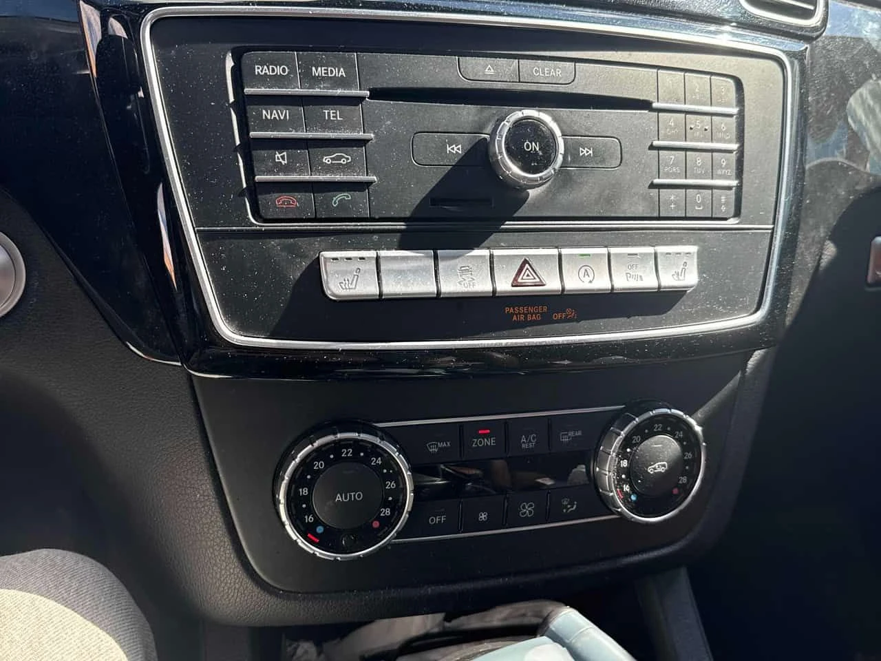 Mercedes-Benz GLS 450 ПОДГРЕВИ * ПАНО * KEYLESS * 360 * CARFAX, снимка 16 - Автомобили и джипове - 54497088