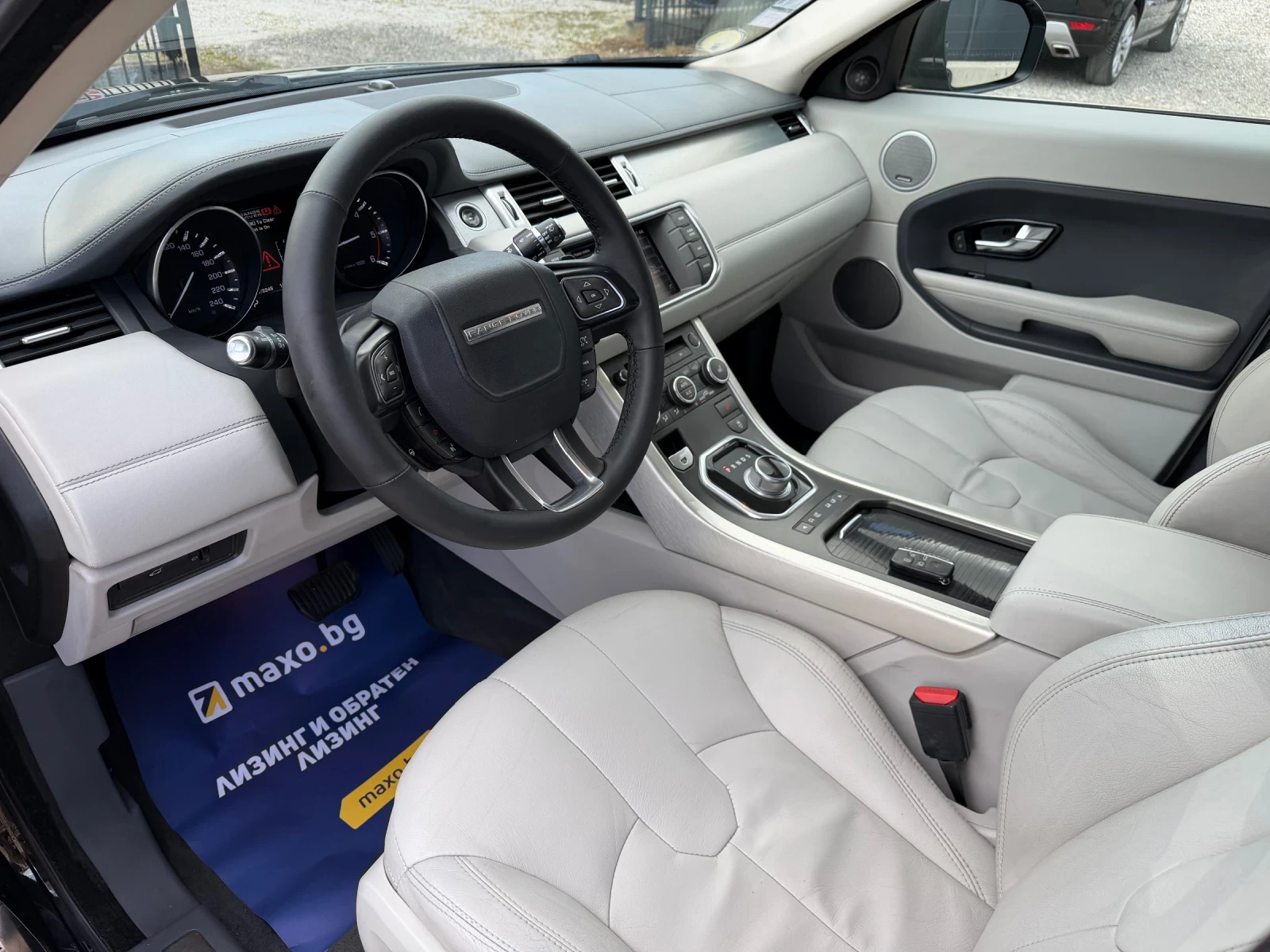Land Rover Range Rover Evoque 2.2TD4* PRESTIGE* FULL* ТОП* , снимка 8 - Автомобили и джипове - 54797510