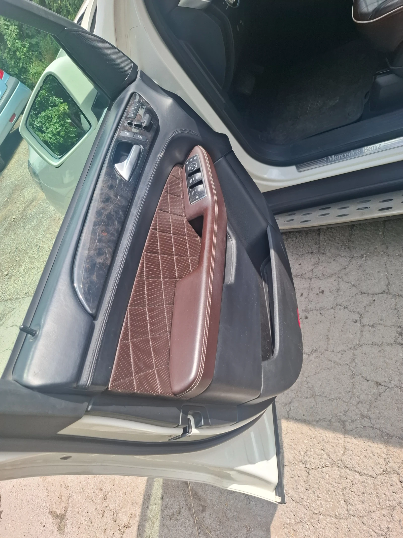 Mercedes-Benz ML 350 Блутек 4 матик, снимка 8 - Автомобили и джипове - 55024164