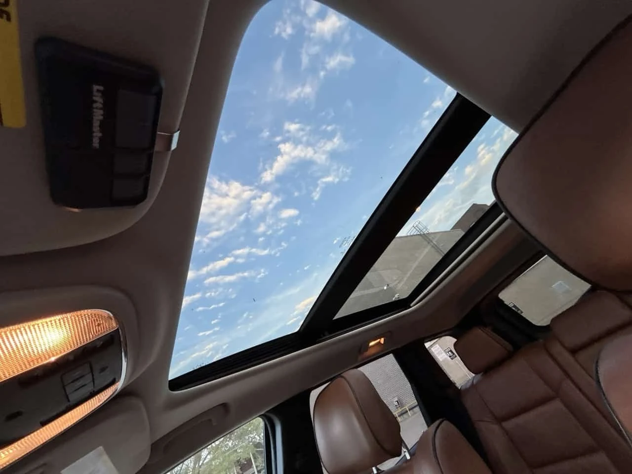 Jeep Grand cherokee * Overland * АВТОКРЕДИТ БЕЗ ПЪРВОНАЧАЛНА ВНОСКА* , снимка 11 - Автомобили и джипове - 55736790