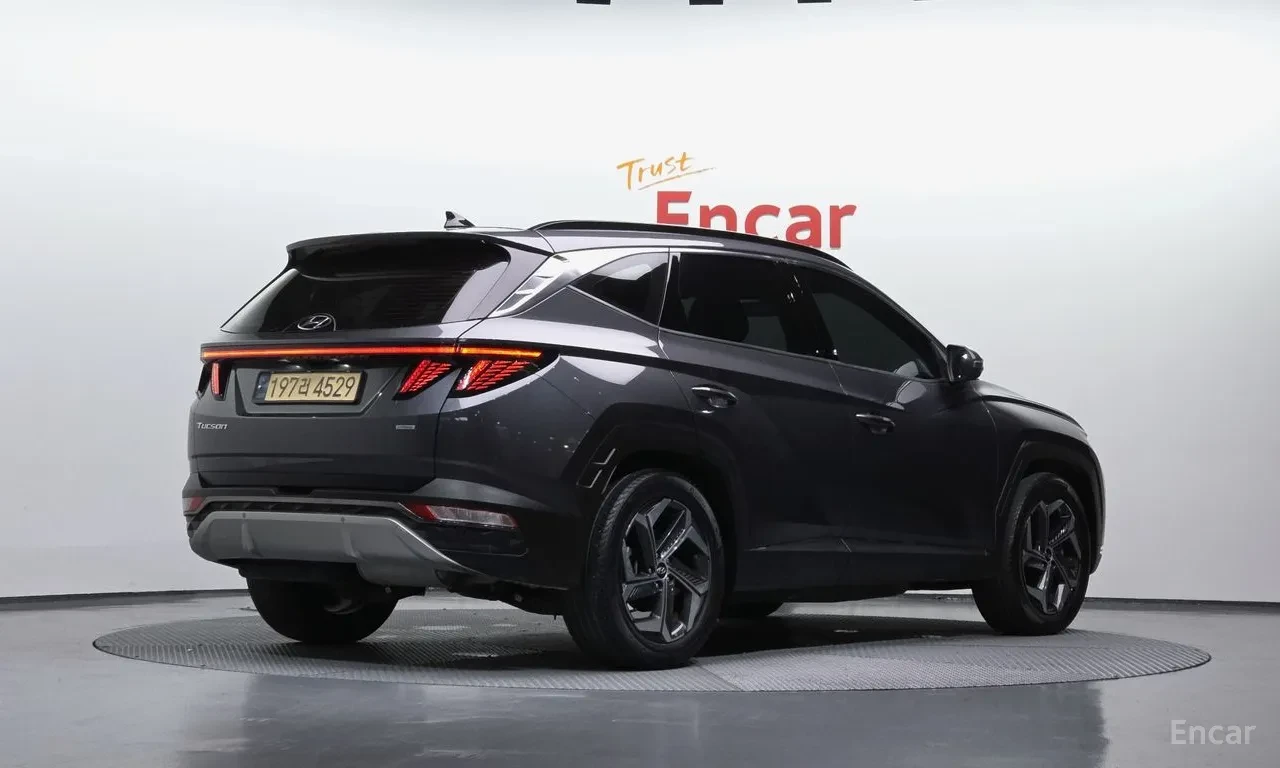 Hyundai Tucson INSPIRATION / 360 КАМЕРИ / ОБДУХ / ПАНОРАМА / BOSE, снимка 2 - Автомобили и джипове - 55768216