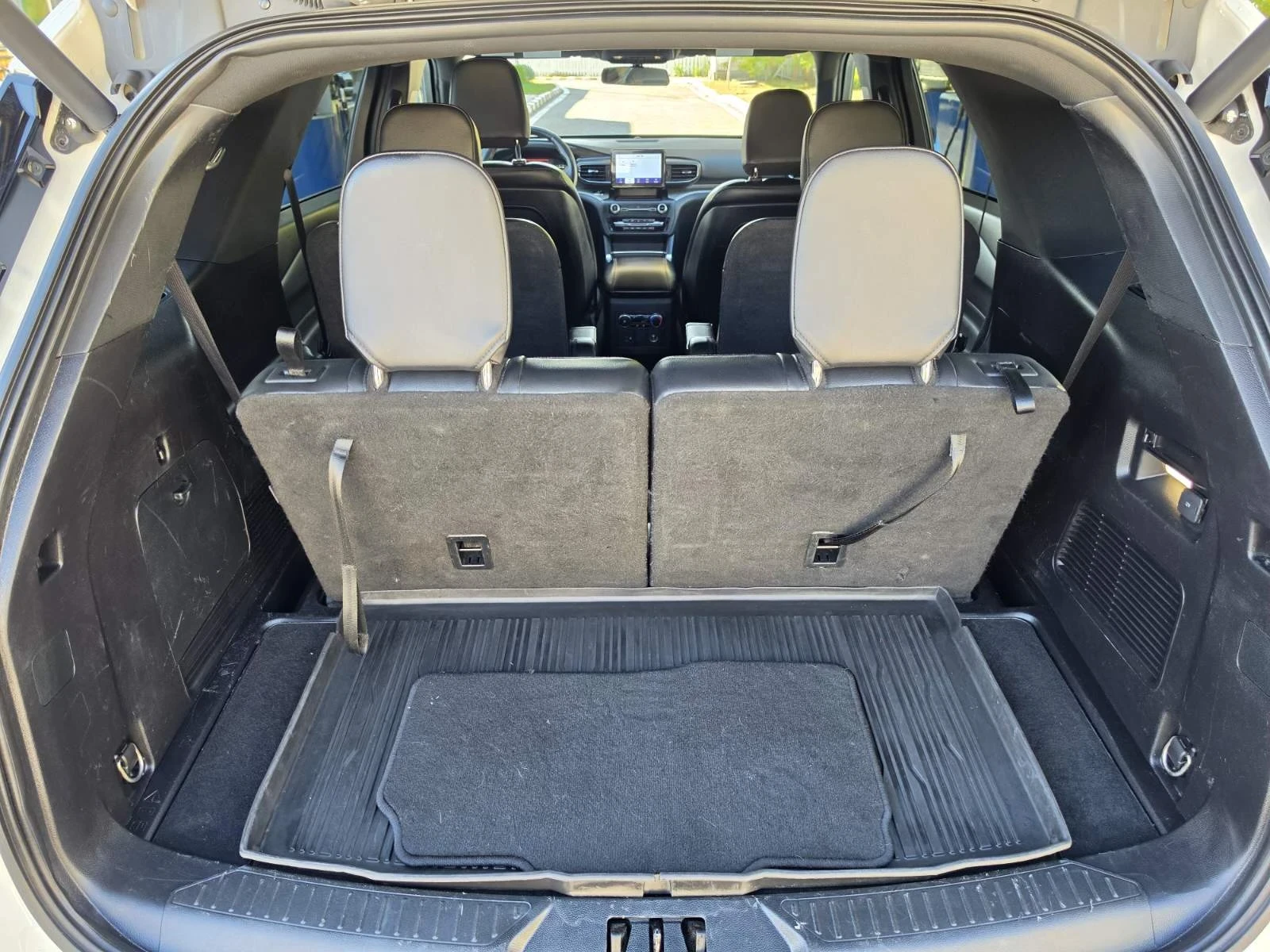 Ford Explorer XLT 2.3 AWD, снимка 11 - Автомобили и джипове - 56228046