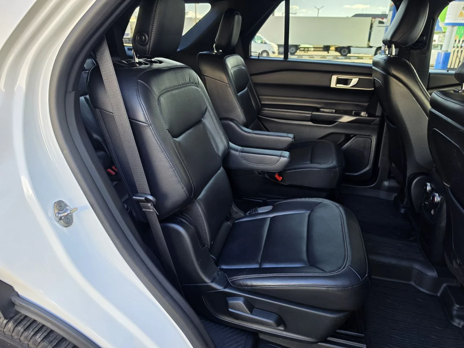 Ford Explorer XLT 2.3 AWD, снимка 10 - Автомобили и джипове - 56228046