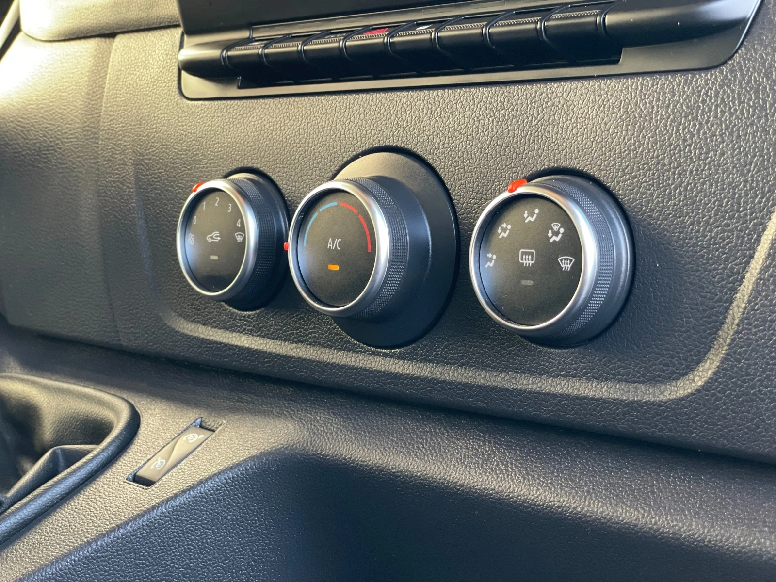 Renault Master   Euro6C | Mobile.bg   12