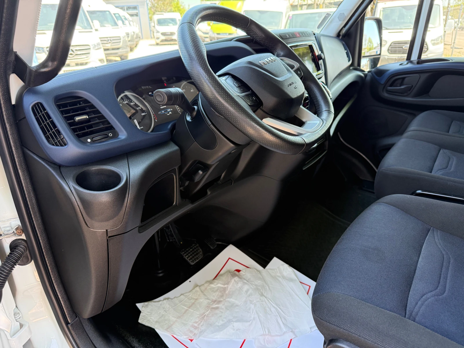 Iveco Daily 35S16 HI MATIC 8 , снимка 10 - Бусове и автобуси - 54443148