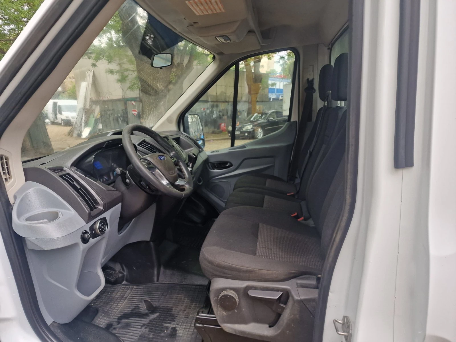 Ford Transit 2, 2TDCi, снимка 11 - Бусове и автобуси - 54546795