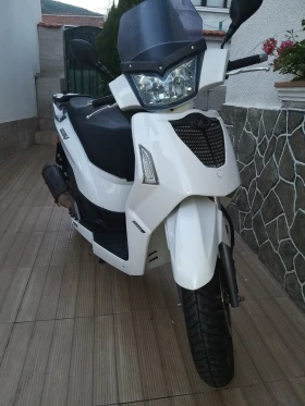  Kymco People