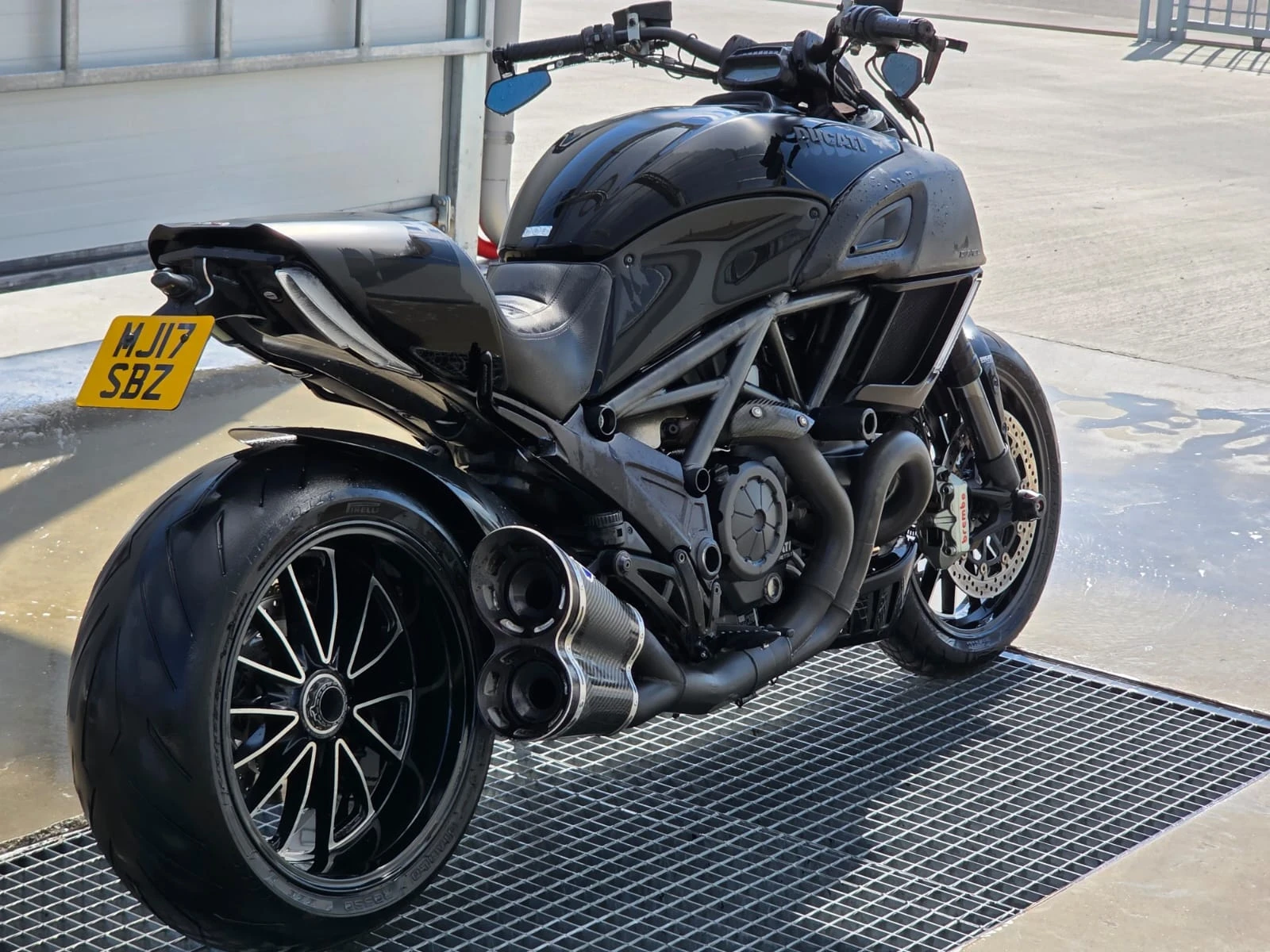 Ducati Diavel Stealth Edition - изображение 10