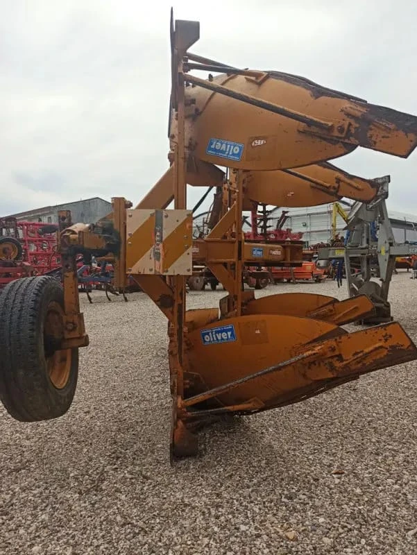 Плуг Друга марка дълбока оран - риголвач, снимка 11 - Селскостопанска техника - 52451091