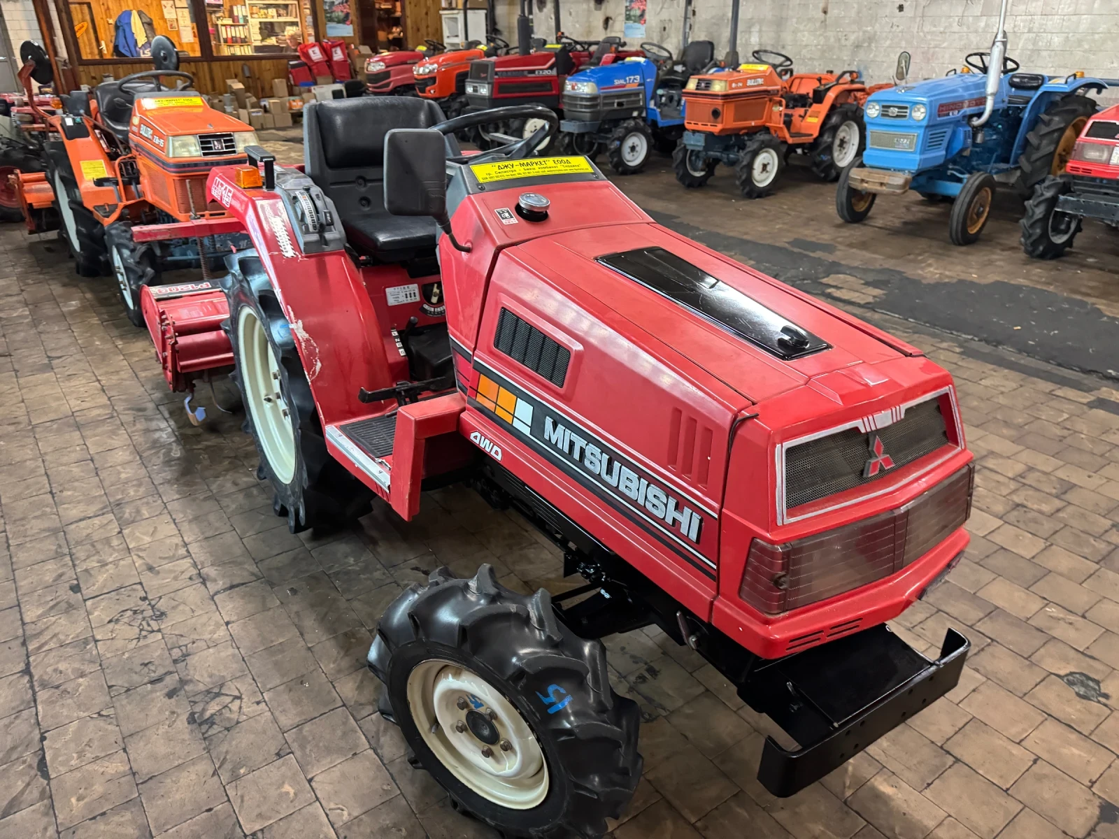 Трактор Mitsubishi MT15D - изображение 4