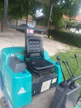      Komatsu PC-05-7