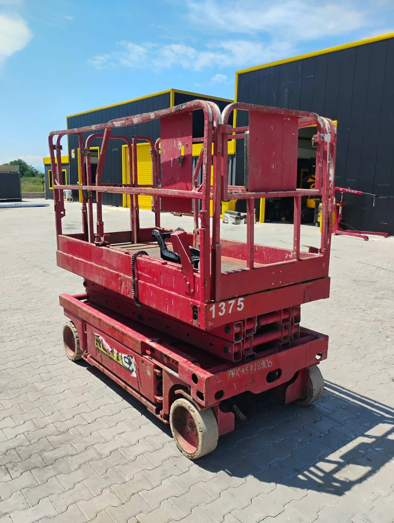 Автовишка Друга марка Ножична Genie GS2046, снимка 9 - Индустриална техника - 55536144