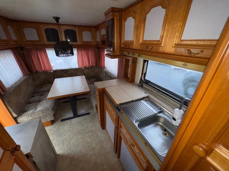 Каравана Hobby, снимка 11 - Каравани и кемпери - 52488380