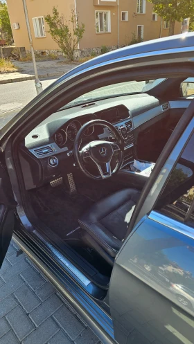 Mercedes-Benz E 220, снимка 8