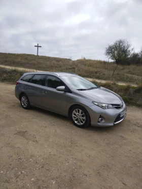 Toyota Auris, снимка 11