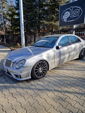     Mercedes-Benz E 270