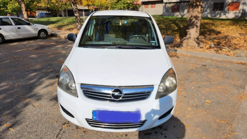 Opel Zafira, снимка 2 - Автомобили и джипове - 47815341