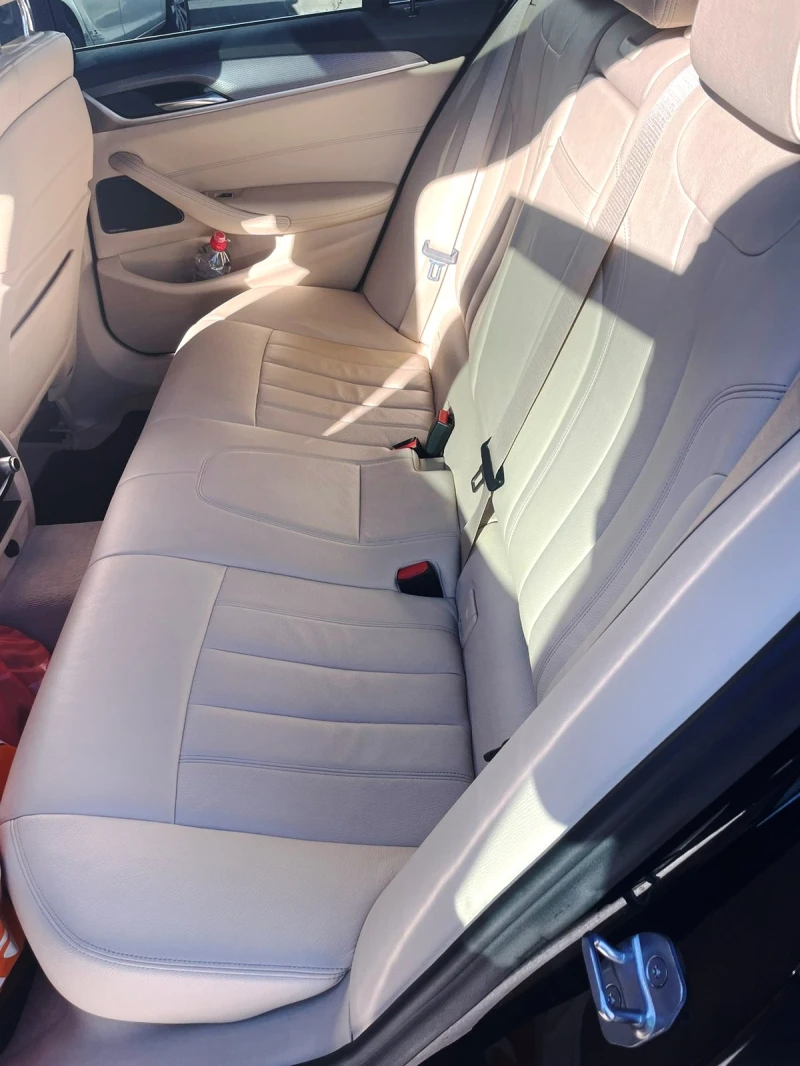 BMW 550 d M paket xDrive, снимка 8 - Автомобили и джипове - 51350299
