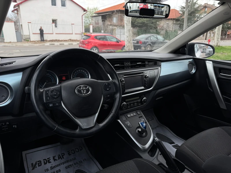 Toyota Auris 1.8 VVT-i HYBRID/BENZIN E, снимка 17 - Автомобили и джипове - 51217768