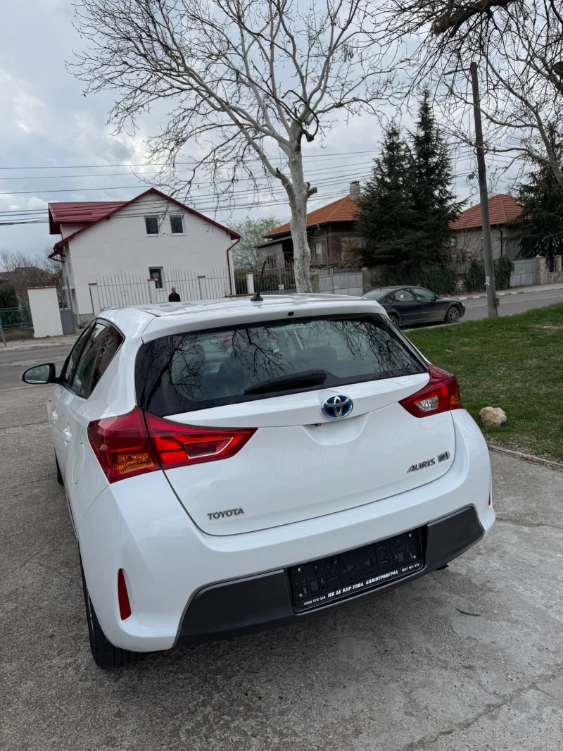 Toyota Auris 1.8 VVT-i HYBRID/BENZIN E, снимка 7 - Автомобили и джипове - 51217768