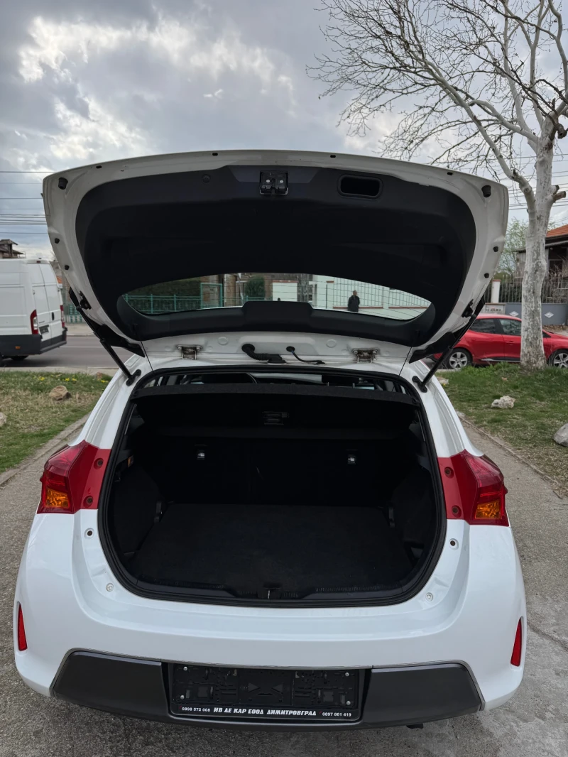 Toyota Auris 1.8 VVT-i HYBRID/BENZIN E, снимка 15 - Автомобили и джипове - 51217768