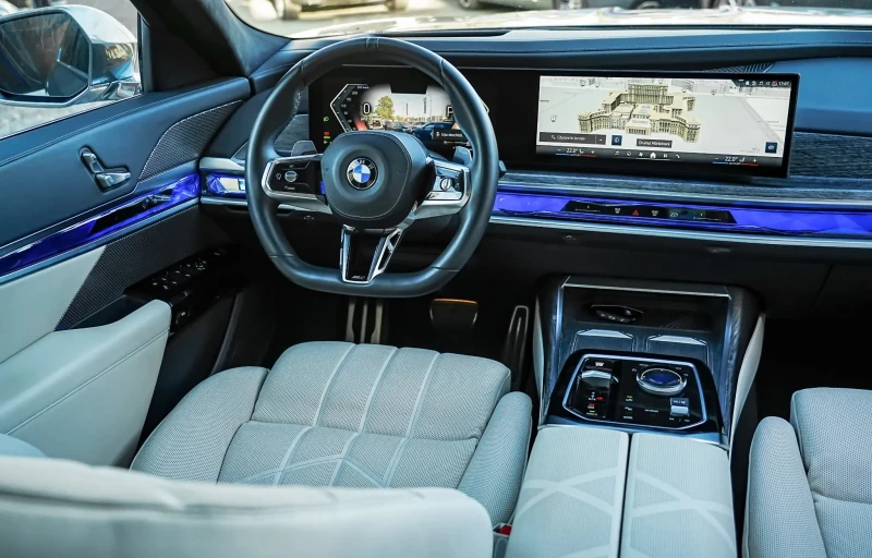 BMW 740 M-Sport xDrive MhEV, Massage, B/W, снимка 6 - Автомобили и джипове - 52194400