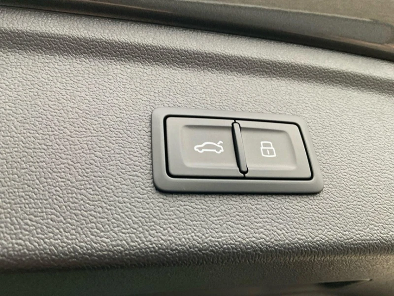Audi A3 Sportback 40 TFSI Quattro S-line = NEW = Гаранция, снимка 13 - Автомобили и джипове - 52678658