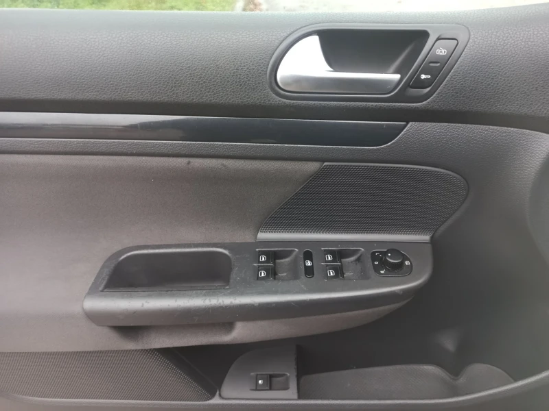 VW Golf 2.0 GT AUTOMAT , снимка 8 - Автомобили и джипове - 52883938