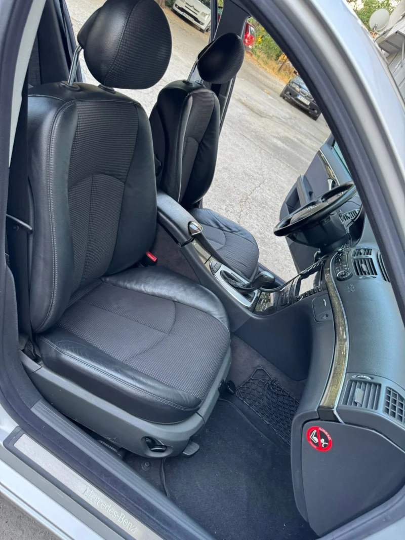 Mercedes-Benz E 270, снимка 8 - Автомобили и джипове - 53068093