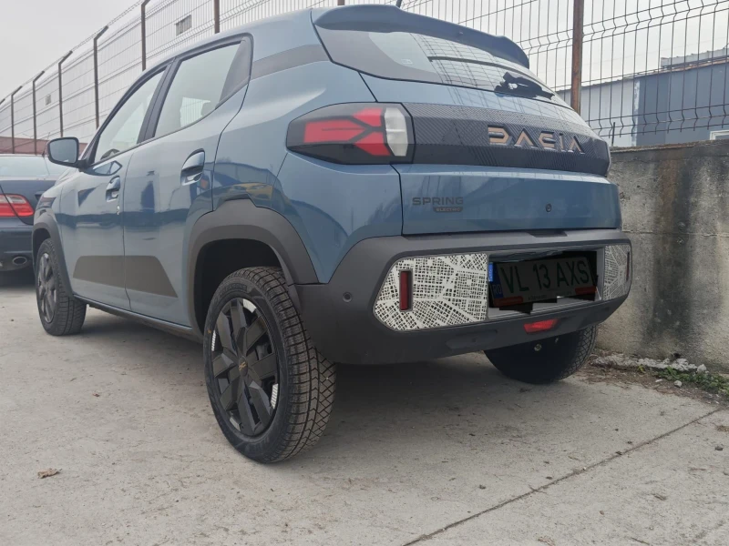 Dacia Spring Extreme 65 k.c. 3600km, снимка 2 - Автомобили и джипове - 53236601