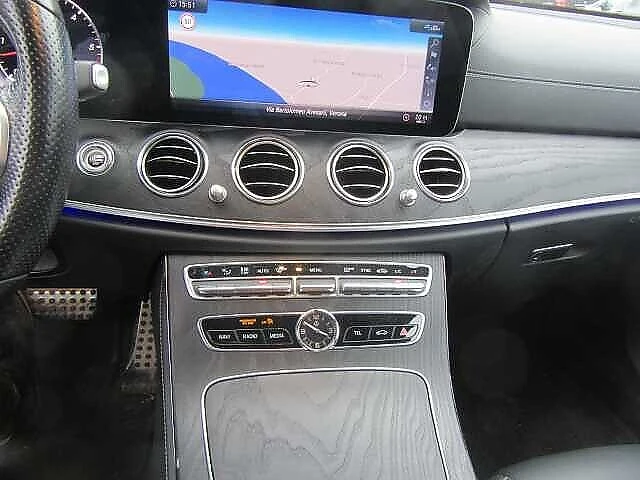 Mercedes-Benz E 400 AMG/MANUFAKTUR/FACE, снимка 12 - Автомобили и джипове - 48520782