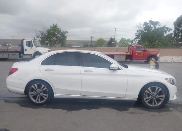 Mercedes-Benz C 300 * Авто кредит*  - изображение 3