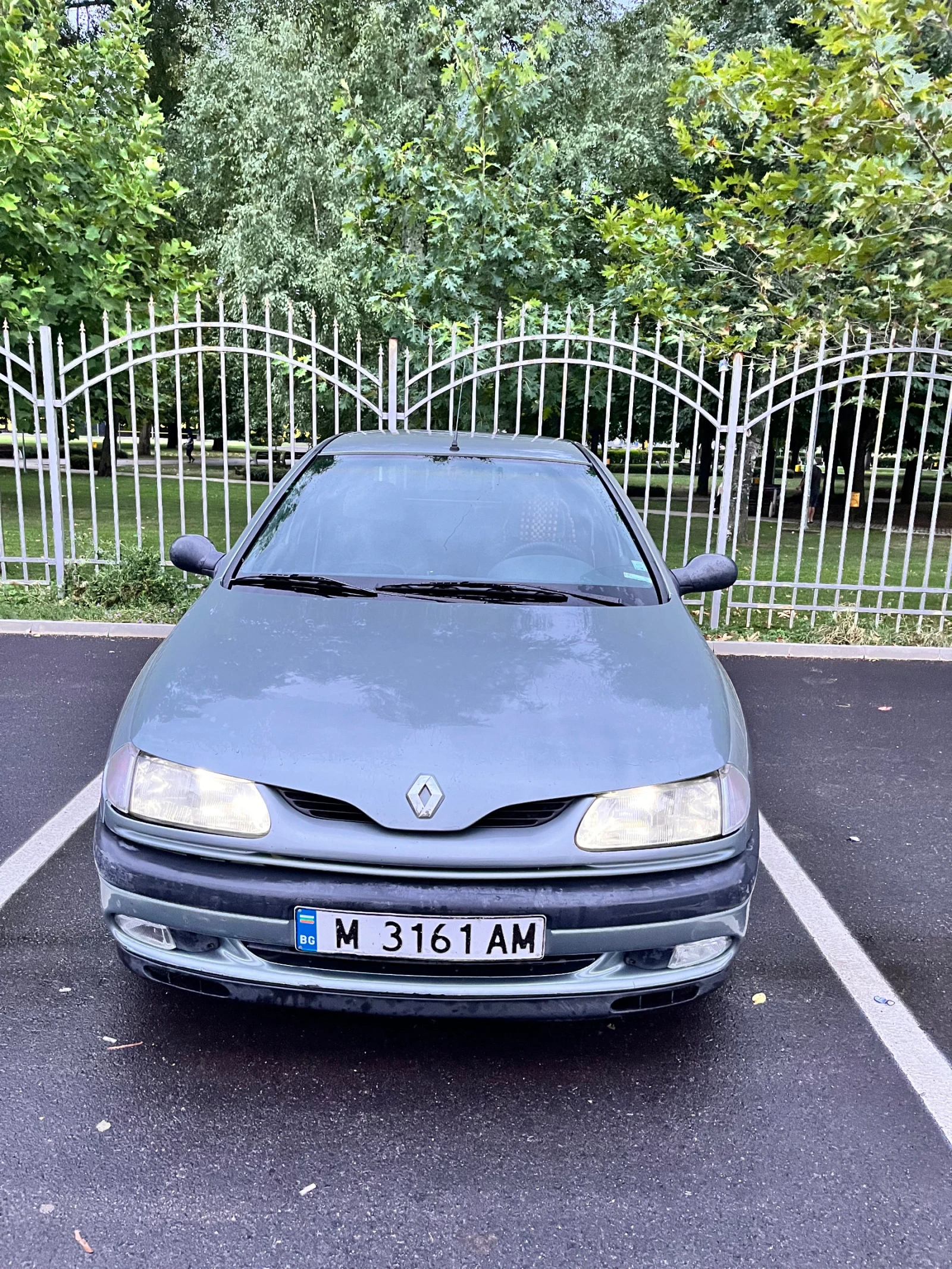 Renault Laguna 1.8i 95 к.с АГУ - изображение 2