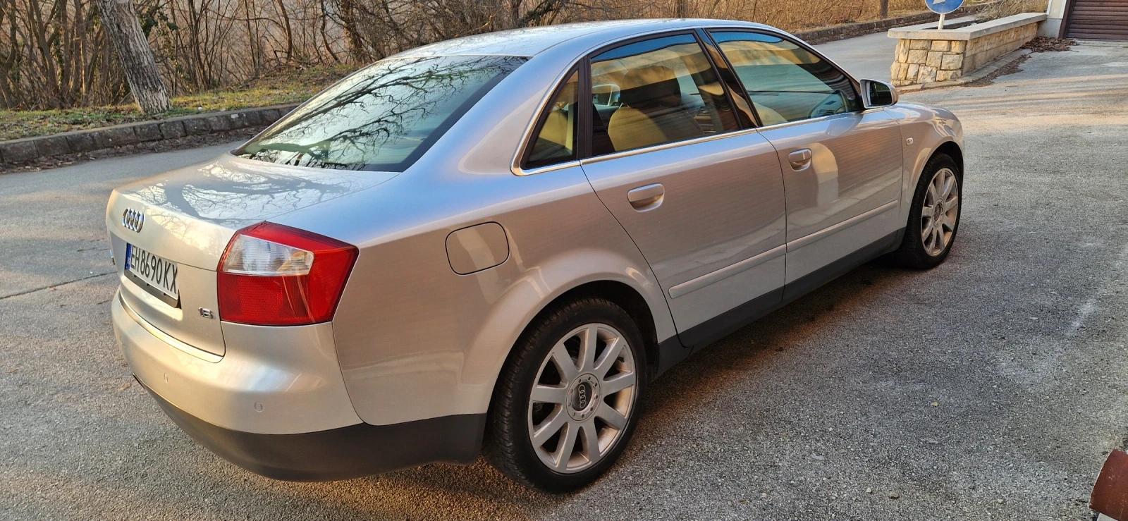 Audi A4 Sedan - изображение 3