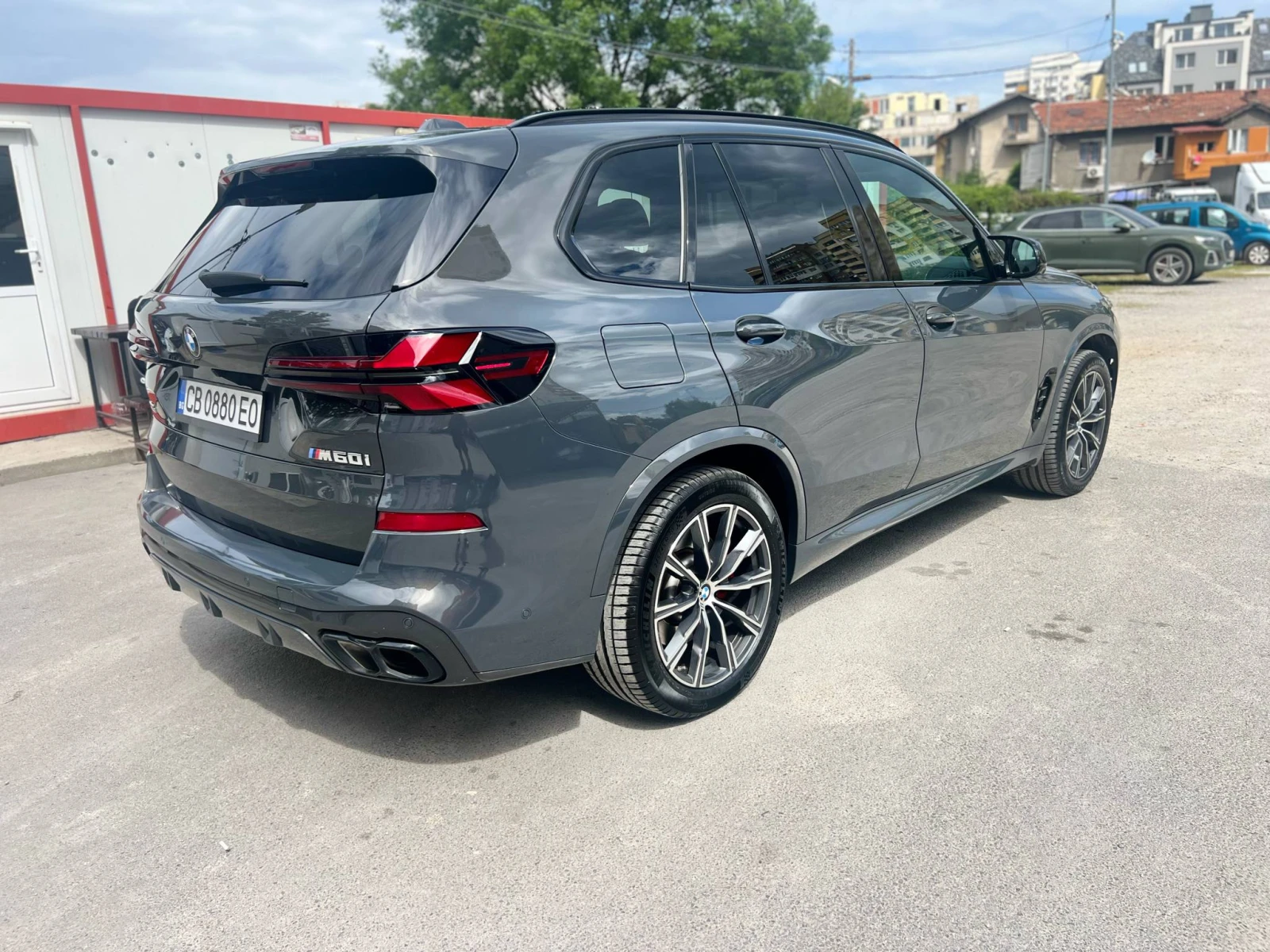 BMW X5M M60i - изображение 6