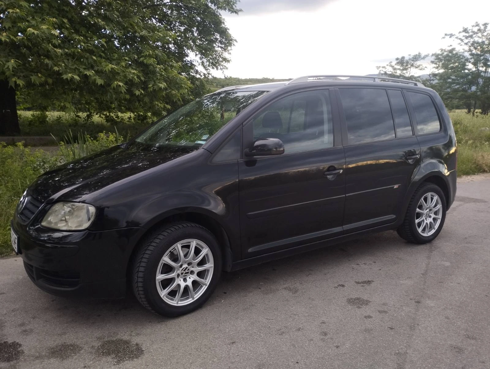 VW Touran 2.0 TDI - изображение 4