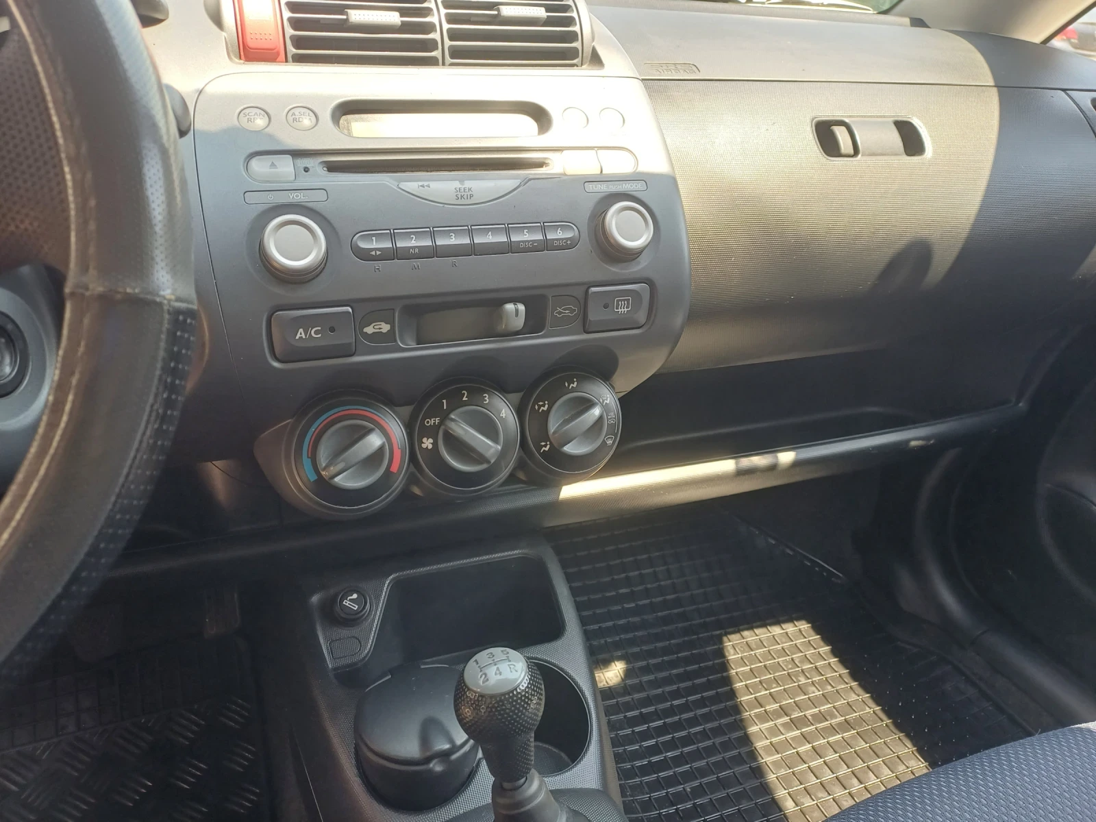 Honda Jazz  - изображение 6