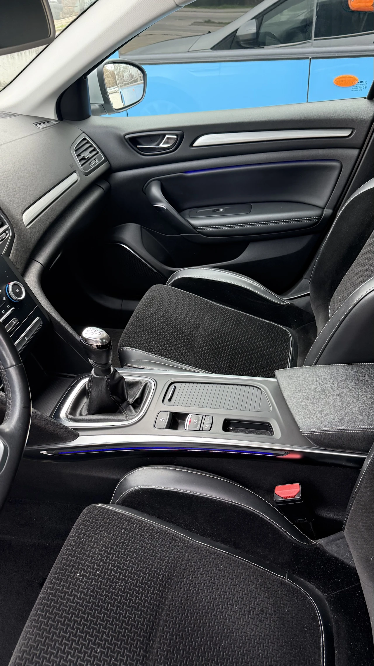 Renault Megane 1.6 DCI - изображение 9